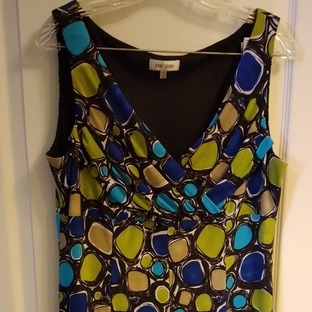 Fun  sleeveless casual dress